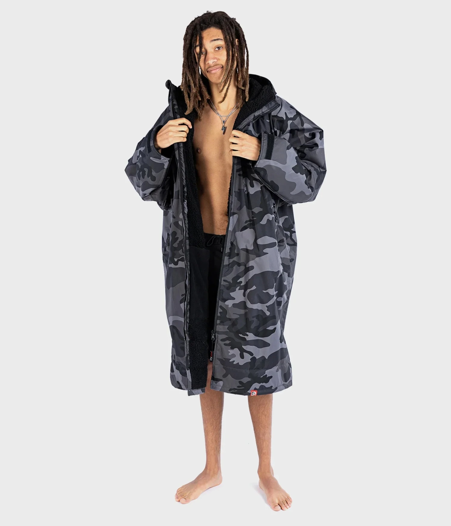 Dryrobe Advance Long Sleeve Black Camouflage - RECYCLED 1 Dryrobe Advance Long Sleeve Black Camouflage - RECYCLED