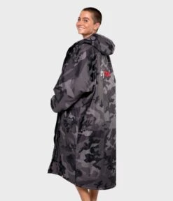 Dryrobe Advance Long Sleeve Black Camouflage - RECYCLED 23 Dryrobe Advance Long Sleeve Black Camouflage - RECYCLED -Outdoor Camping Discount Black Camo 6 2024x2024 6cac336b 6f91 47e3 ad44 7fc61ea52181