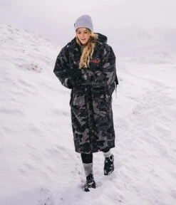 Dryrobe Advance Long Sleeve Black Camouflage - RECYCLED 25 Dryrobe Advance Long Sleeve Black Camouflage - RECYCLED -Outdoor Camping Discount Black Camo 8 2024x2024 278ace14 3a8f 49c4 b488 38fcf1e8fd51