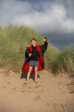 Dryrobe Advance Kids Long Sleeve BLACK PINK - RECYCLED 7 Dryrobe Advance Kids Long Sleeve BLACK PINK - RECYCLED -Outdoor Camping Discount KIDS BEACH DRYROBE 179 2024x2024 e31f1e10 b738 43da 90f2 3a0b7eaedce8