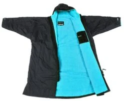 Dryrobe Advance Long Sleeve BLACK BLUE - RECYCLED -Outdoor Camping Discount Long sleeve 0001 BlackBlue 2024x2024 32d3ae3a cb1b 40b7 8fcf 3de7dbfb6f5f