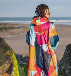 Dryrobe Advance Long Sleeve Abstract Limited EdItion -Outdoor Camping Discount Screenshot2025 03 15at16 35 46